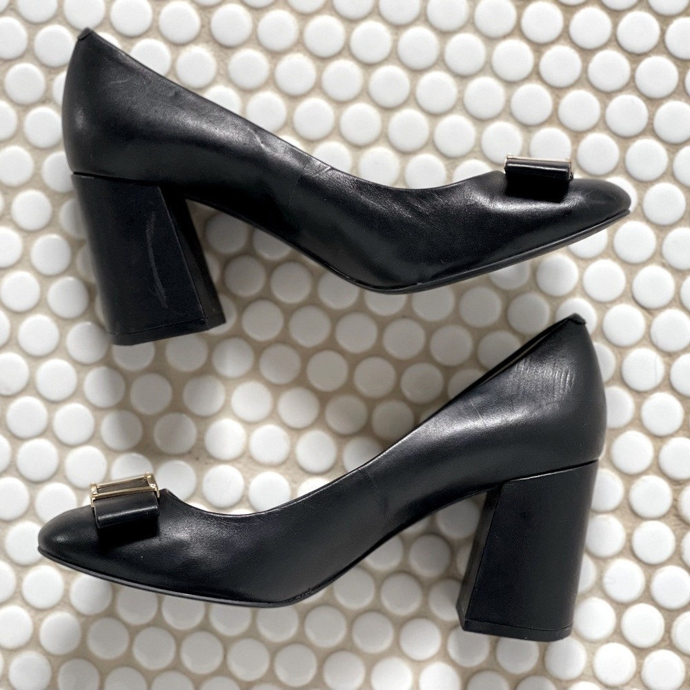 Black Cole Haan block heel pump size 7B bow accent